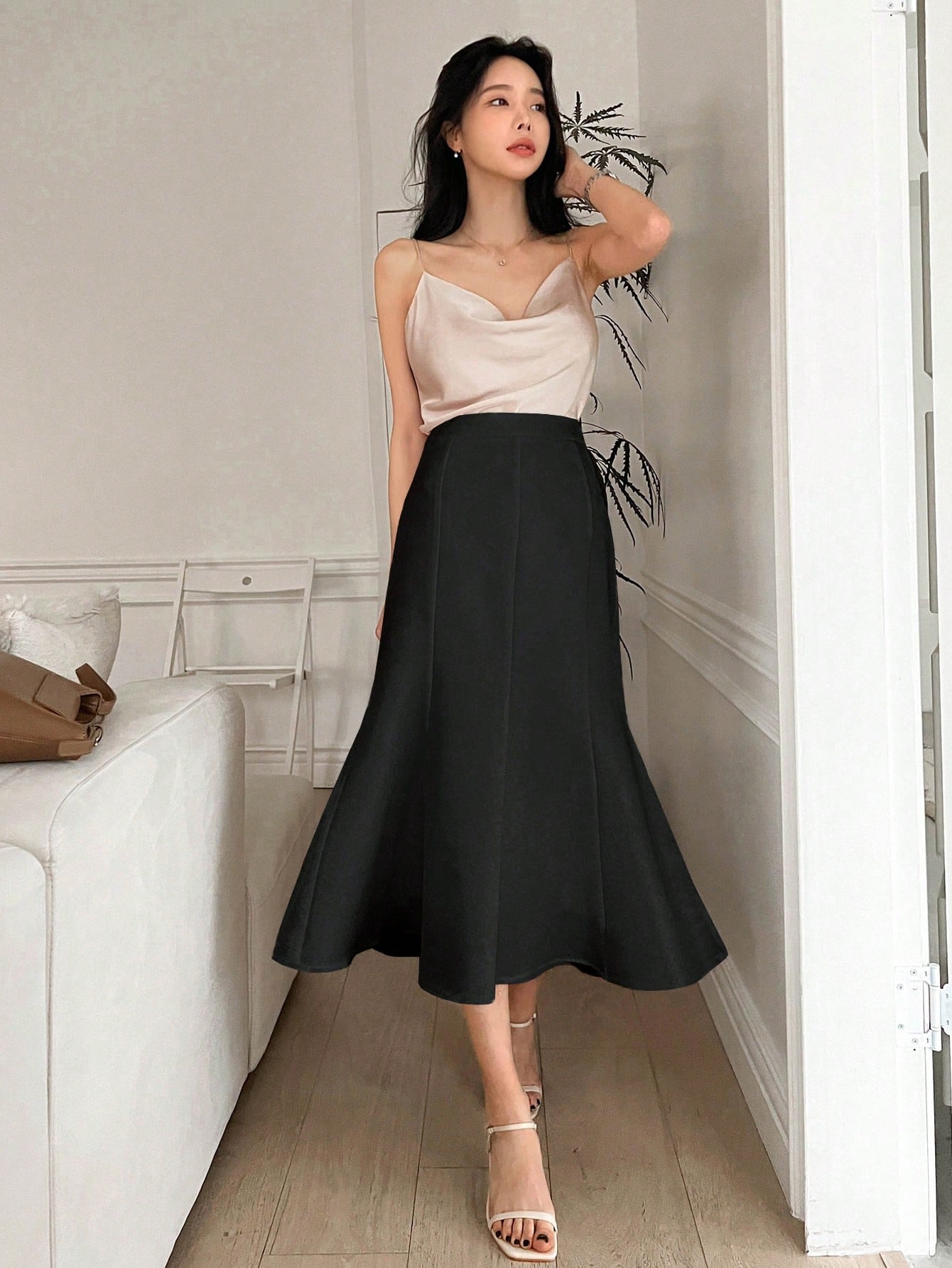 Solid High Waist Mermaid Hem Skirt