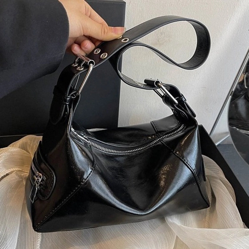 Women's Pu Leather Solid Color Classic Style Streetwear Pillow Shape Zipper Shoulder Bag Crossbody Bag