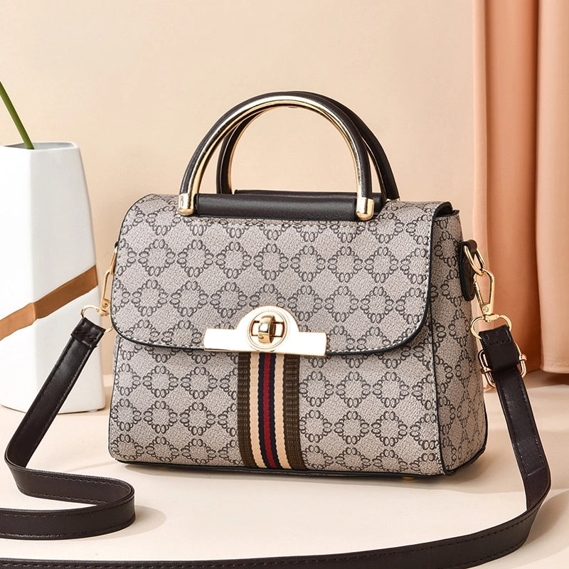 Women's Small All Seasons Pu Leather Vintage Style Handbag