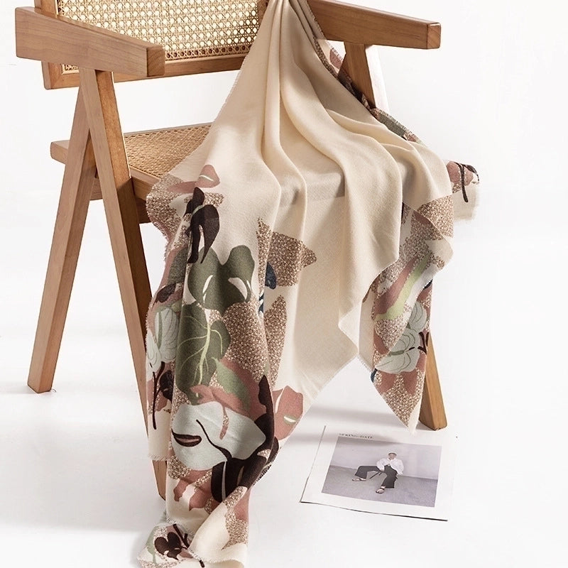 Women's Elegant Plant Polyester Scarf