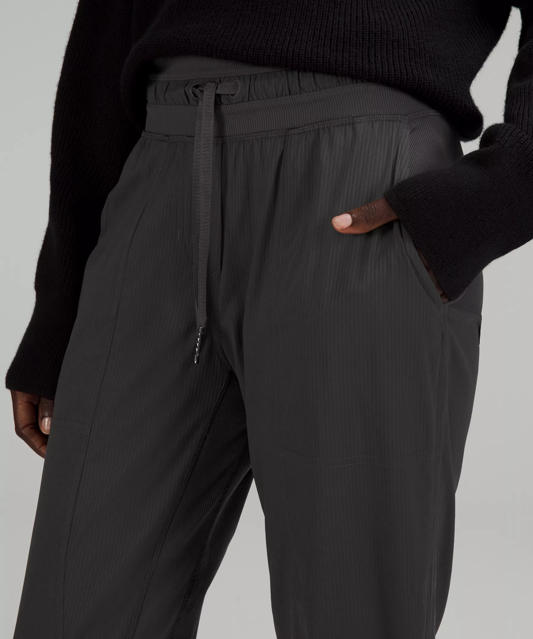 Dance Studio Mid-Rise Cropped Pant