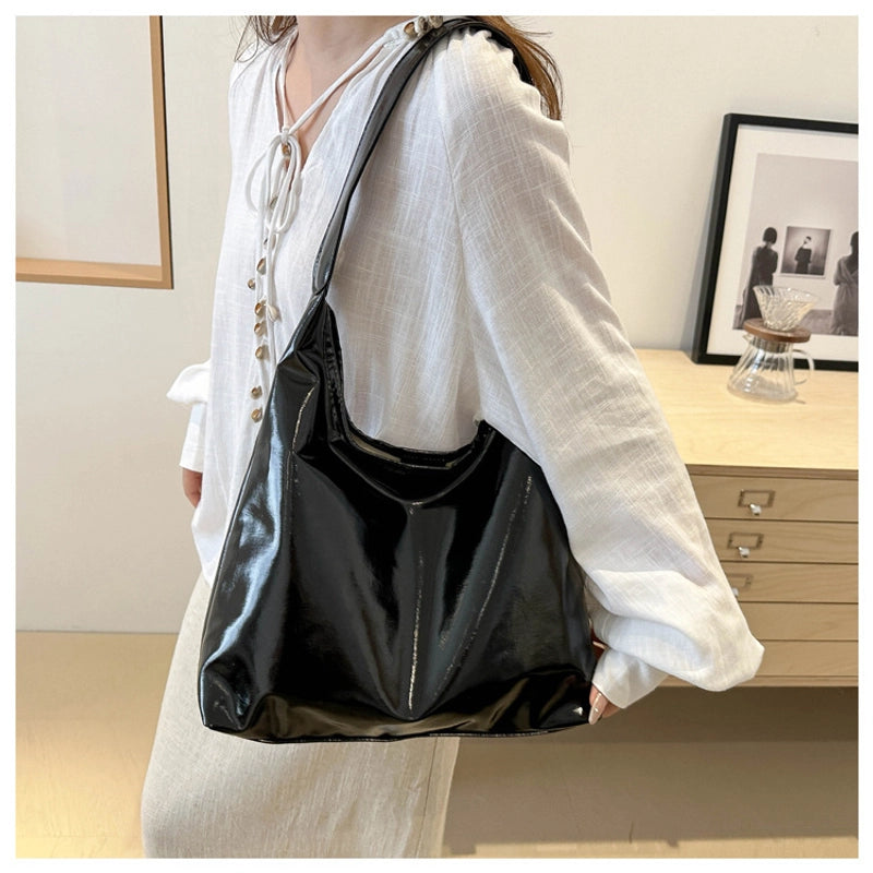 Women's Large Pu Leather Solid Color Streetwear Square Magnetic Buckle Shoulder Bag