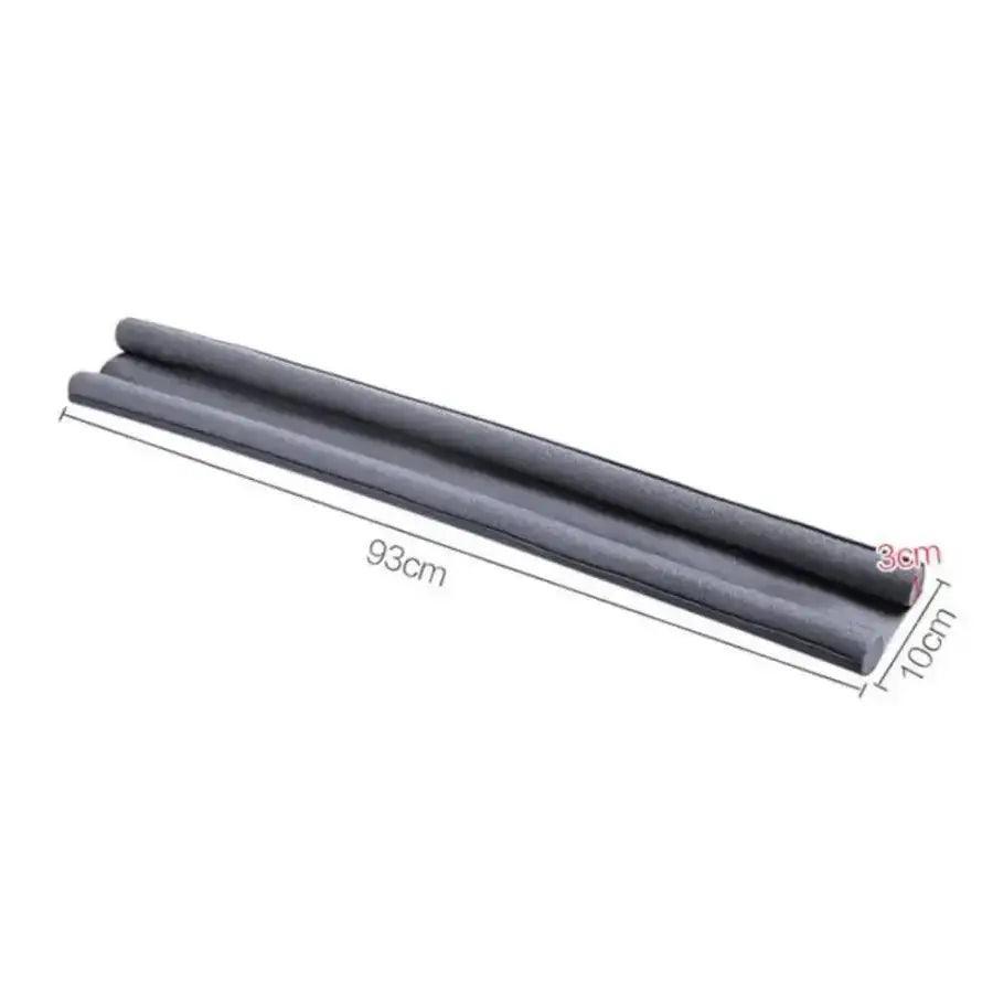 Door bottom sealing strip