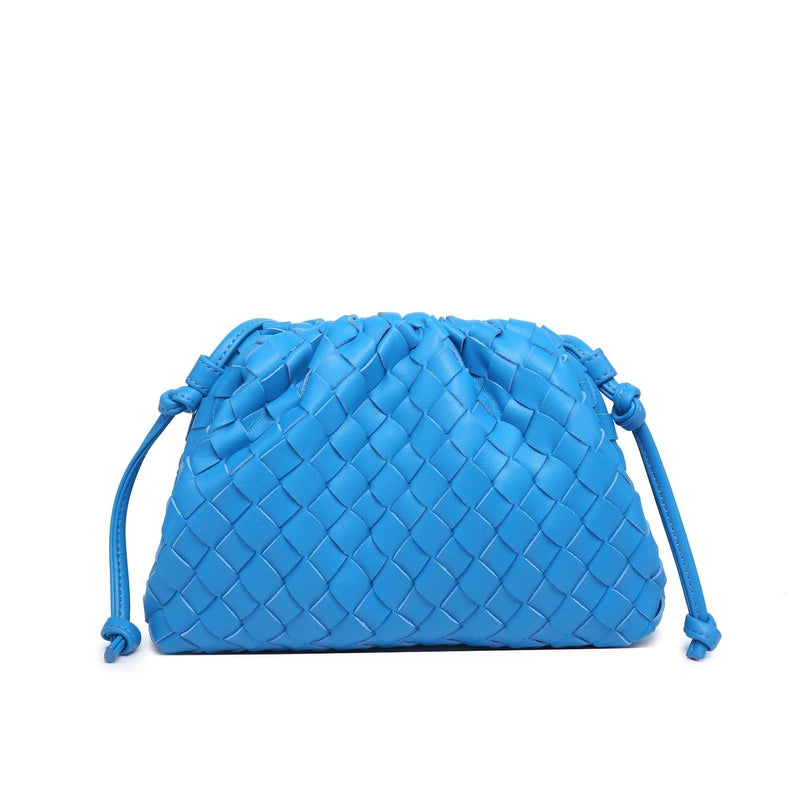 Women's Pu Leather Solid Color Classic Style Weave Cloud Shape Magnetic Buckle Crossbody Bag
