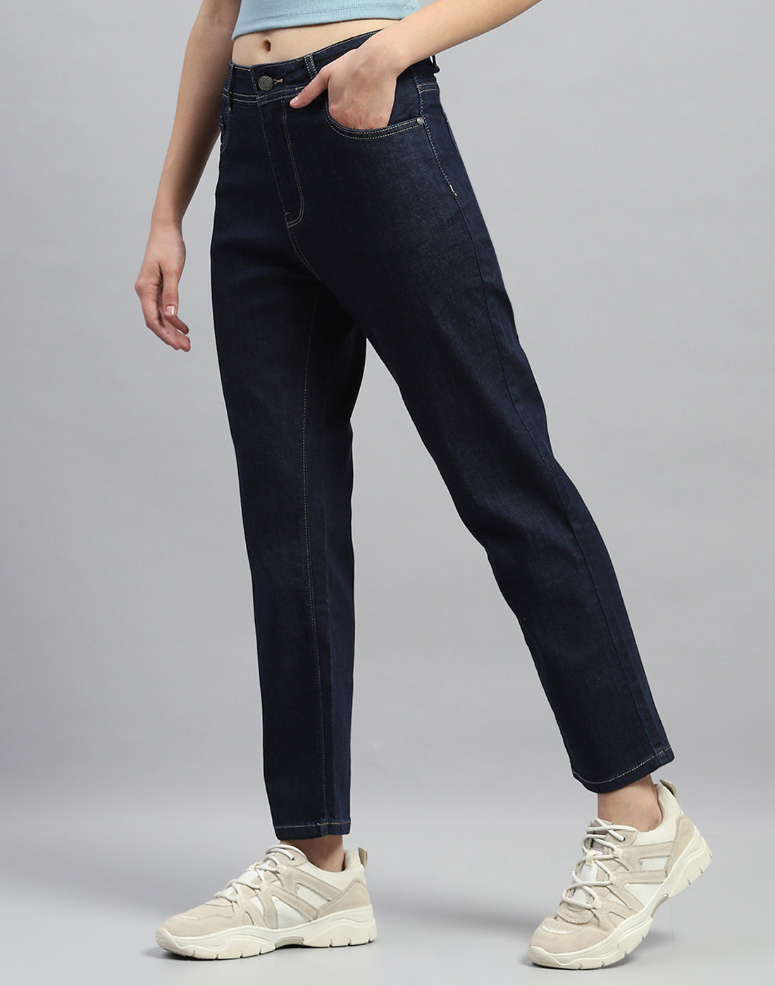 Women Dark Blue Solid Straight Fit Denim