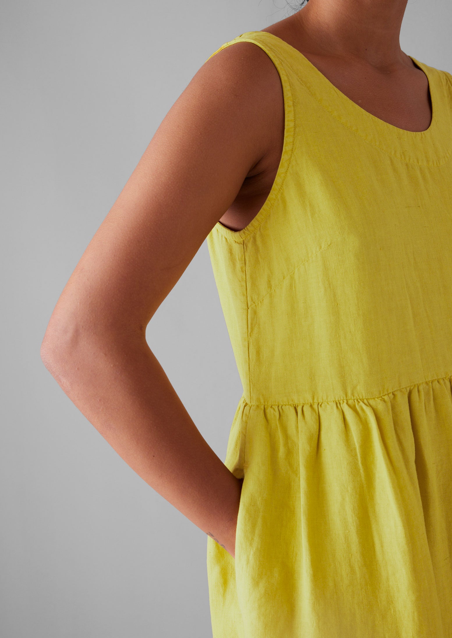Scoop Neck Garment Dyed Dress | Billi Flower Yellow