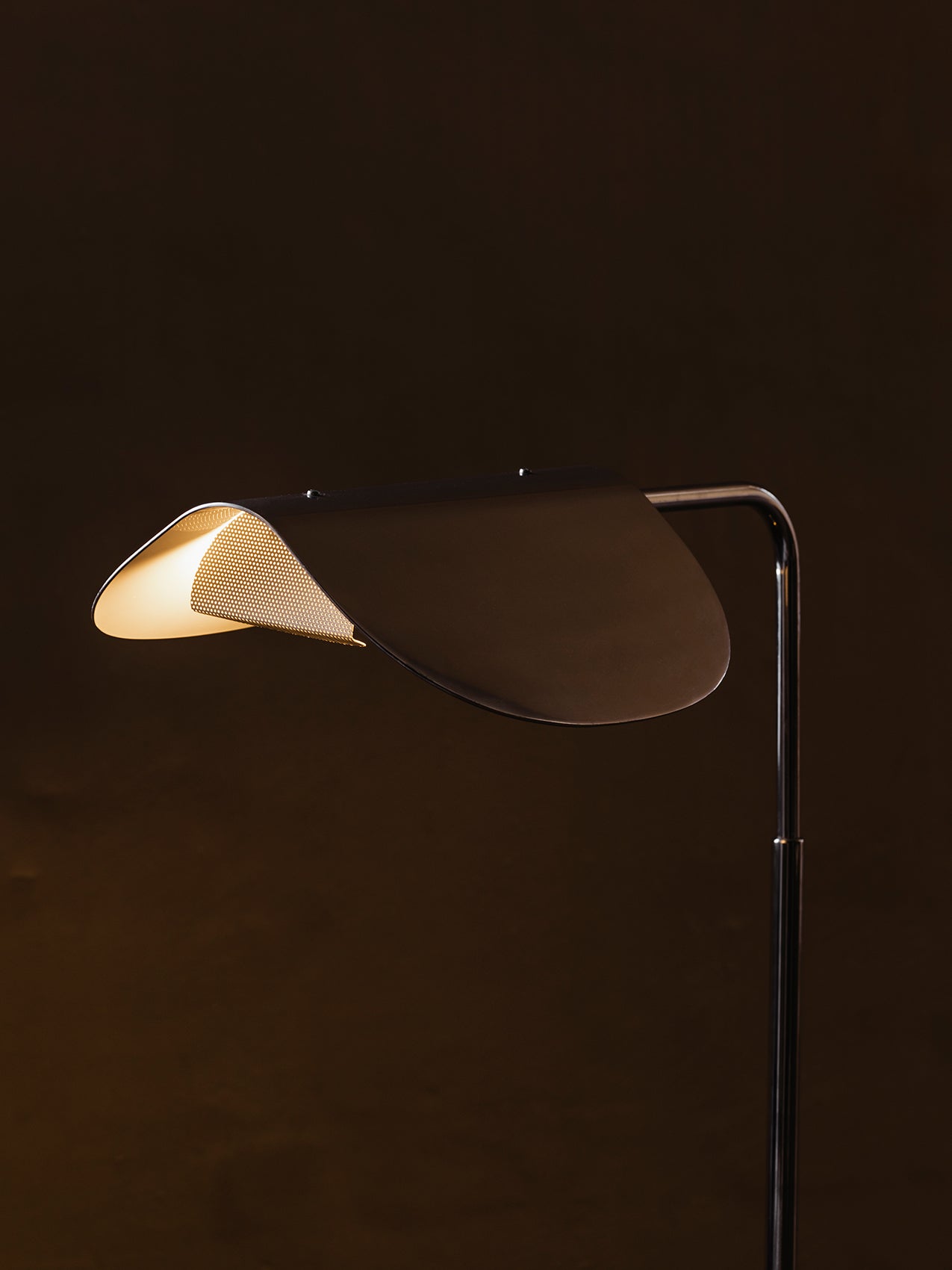 Wing Table Lamp