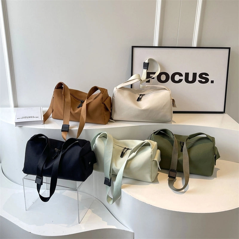 Women's Medium Cloth Solid Color Basic Zipper Crossbody Bag