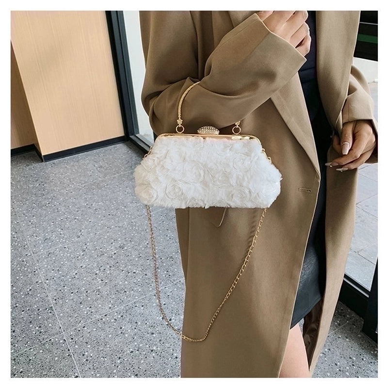 Women's Small Plush Solid Color Streetwear Shell Lock Clasp Shoulder Bag Crossbody Bag Chain Bag