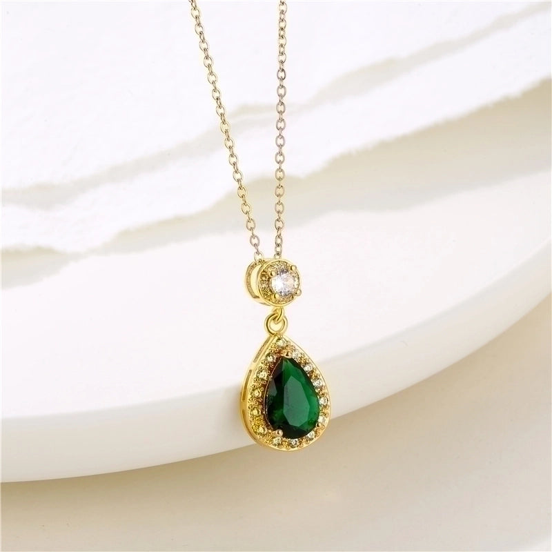 Stainless Steel Titanium Steel 18K Gold Plated Retro Plating Inlay Water Droplets Heart Shape Snowflake Zircon Pendant Necklace