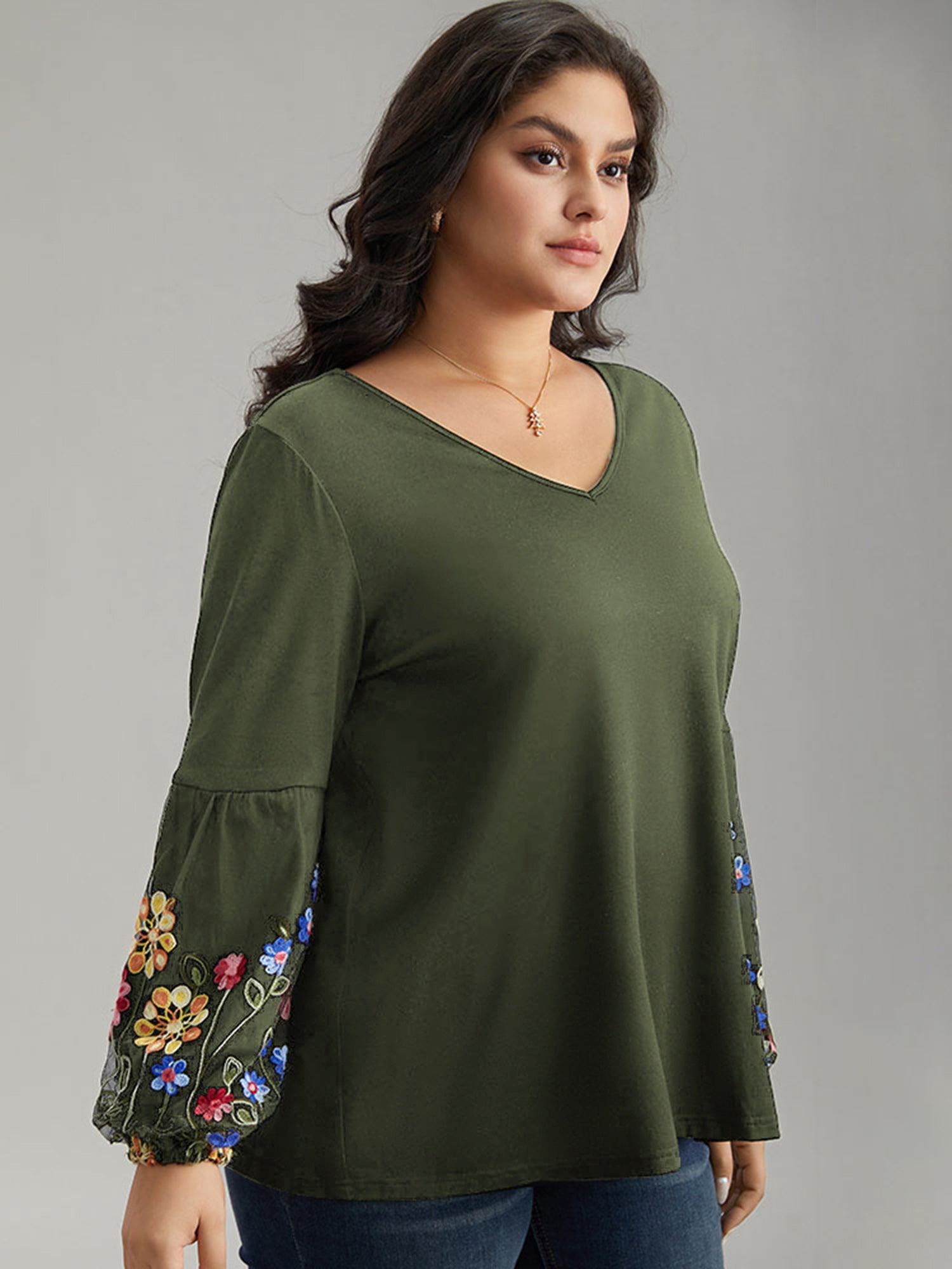 Floral Embroidered Lantern Sleeve T-shirt