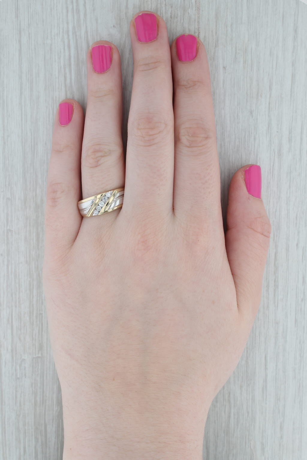0.20ctw Diamond Men's Ring 10k Yellow Gold Size 10.5 Wedding Band