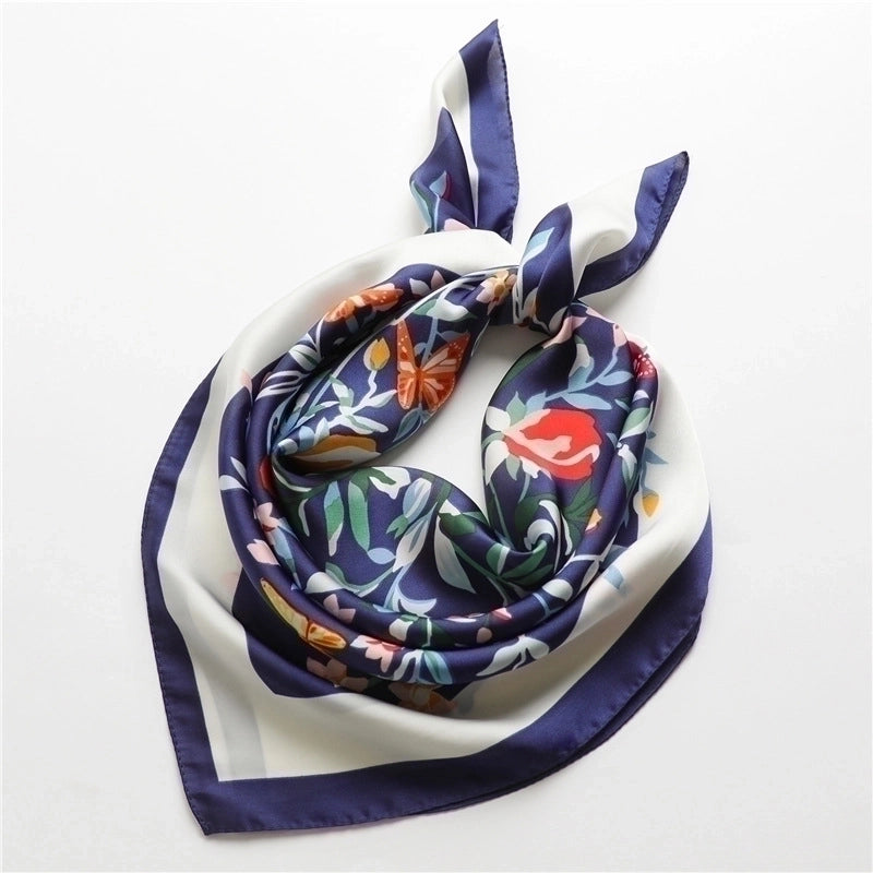 Women's Sweet Minimalist Flower Silk Printing Silk Scarf