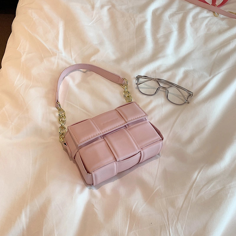 Women's Medium Pu Leather Lattice Solid Color Streetwear Magnetic Buckle Crossbody Bag