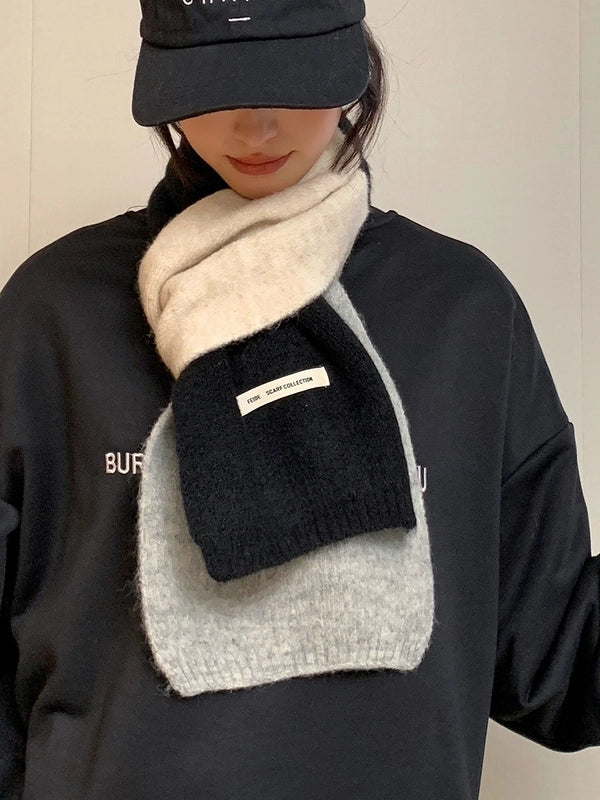 Women's Minimalist Color Block Acrylic Scarf