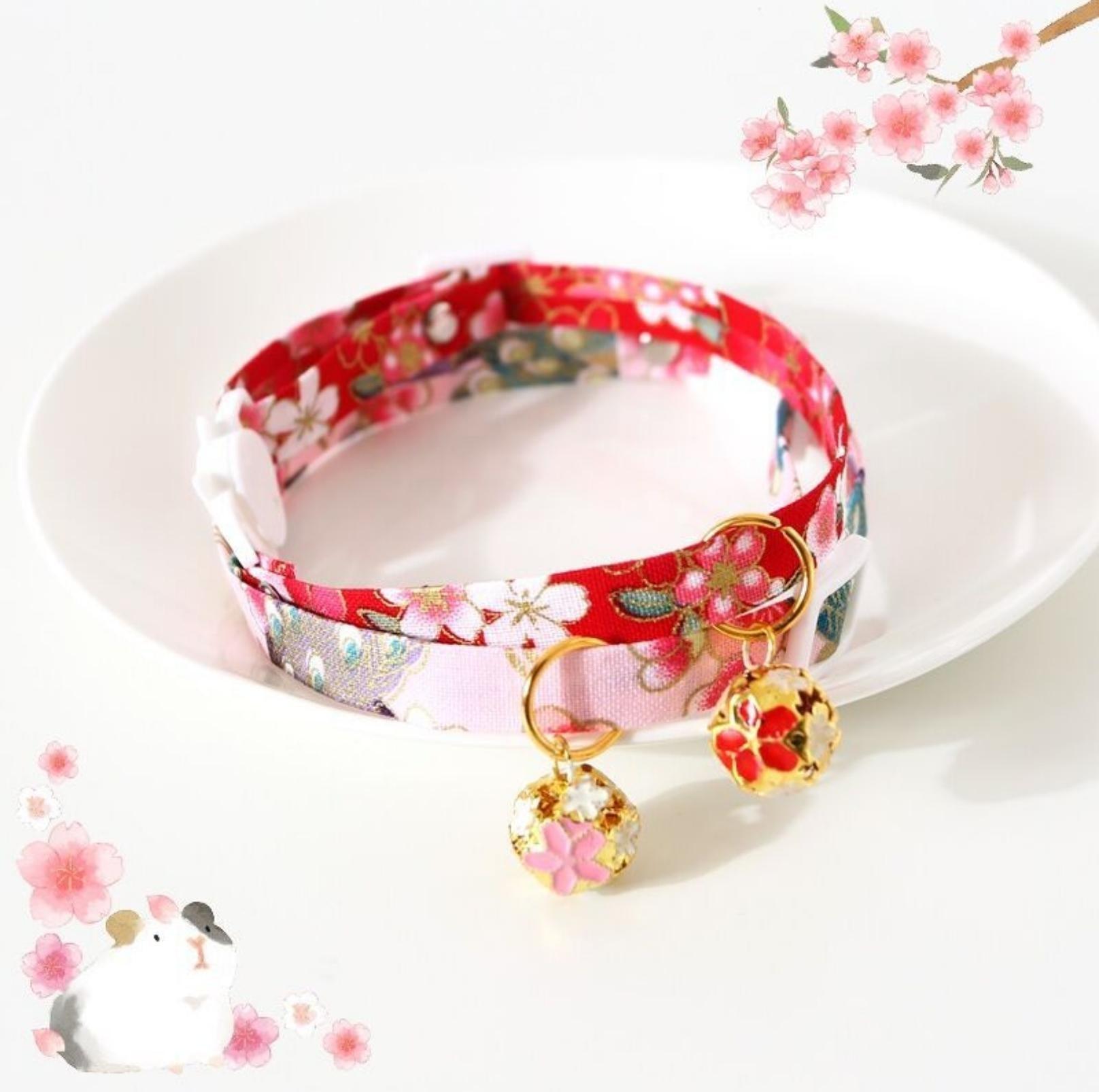 Japanese Style Adjustable Pet Flower Hollow Bell Collar