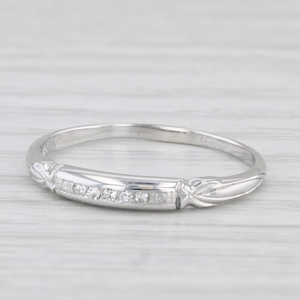 Vintage Diamond Ring 18k White Gold Size 7.25 Wedding Band Stackable