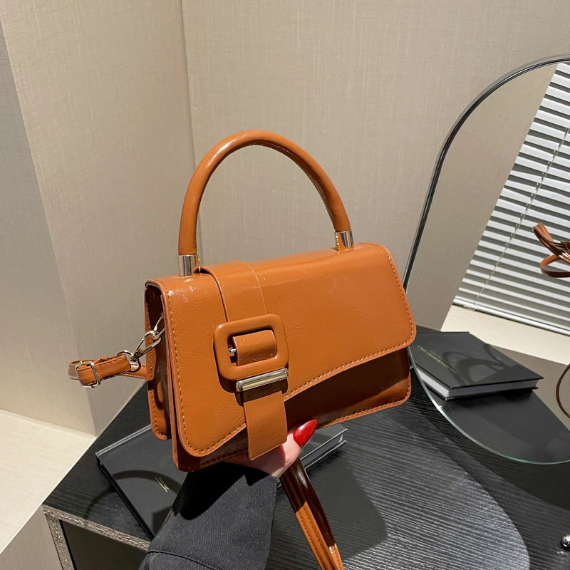 Women's Medium Pu Leather Solid Color Basic Classic Style Square Magnetic Buckle Crossbody Bag