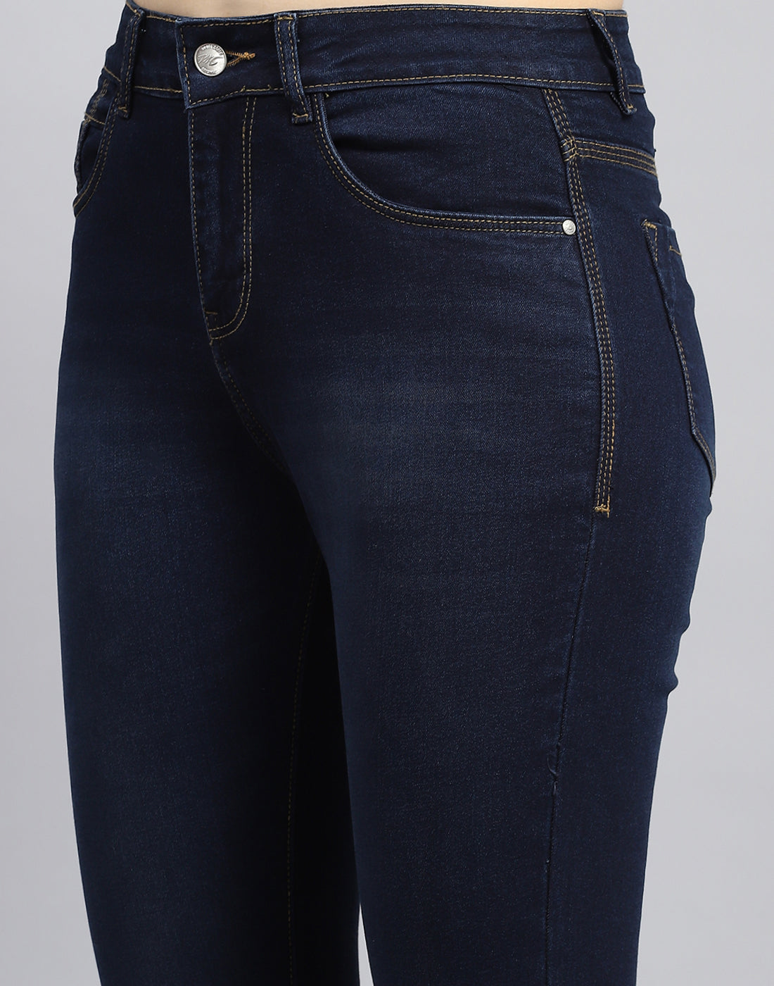 Women Blue Light Wash Slim Fit Denim