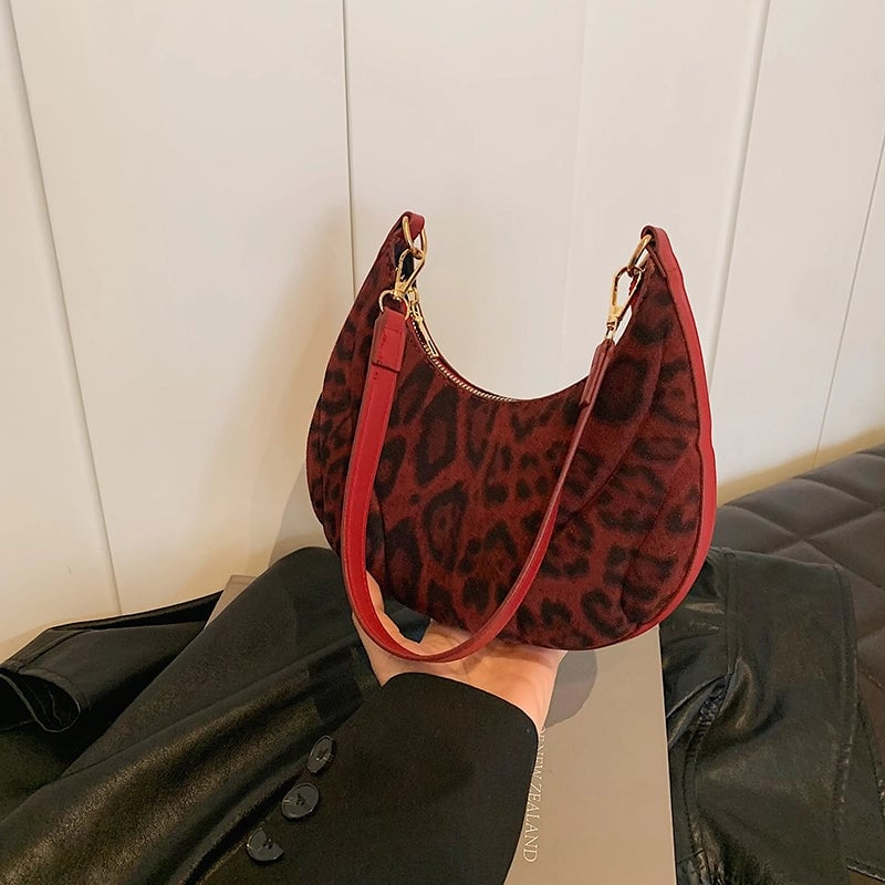 Underarm Bag Leopard Print New Moon Bag Trendy  Shoulder Bag Graceful Personality Hand Bag