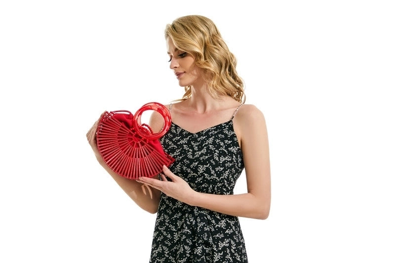 Women's Small All Seasons Arylic Vacation Straw Bag