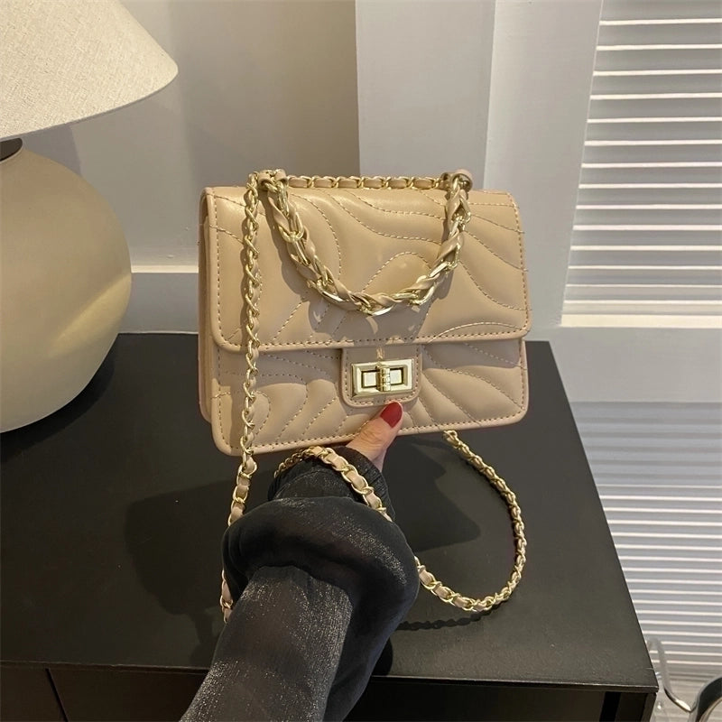 Women's Pu Leather Solid Color Streetwear Square Lock Clasp Handbag