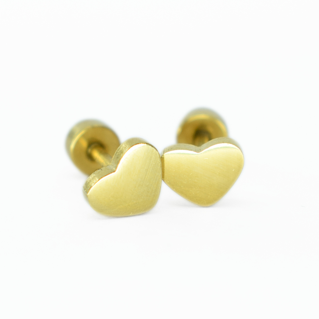 6mm Heart studs - Gold