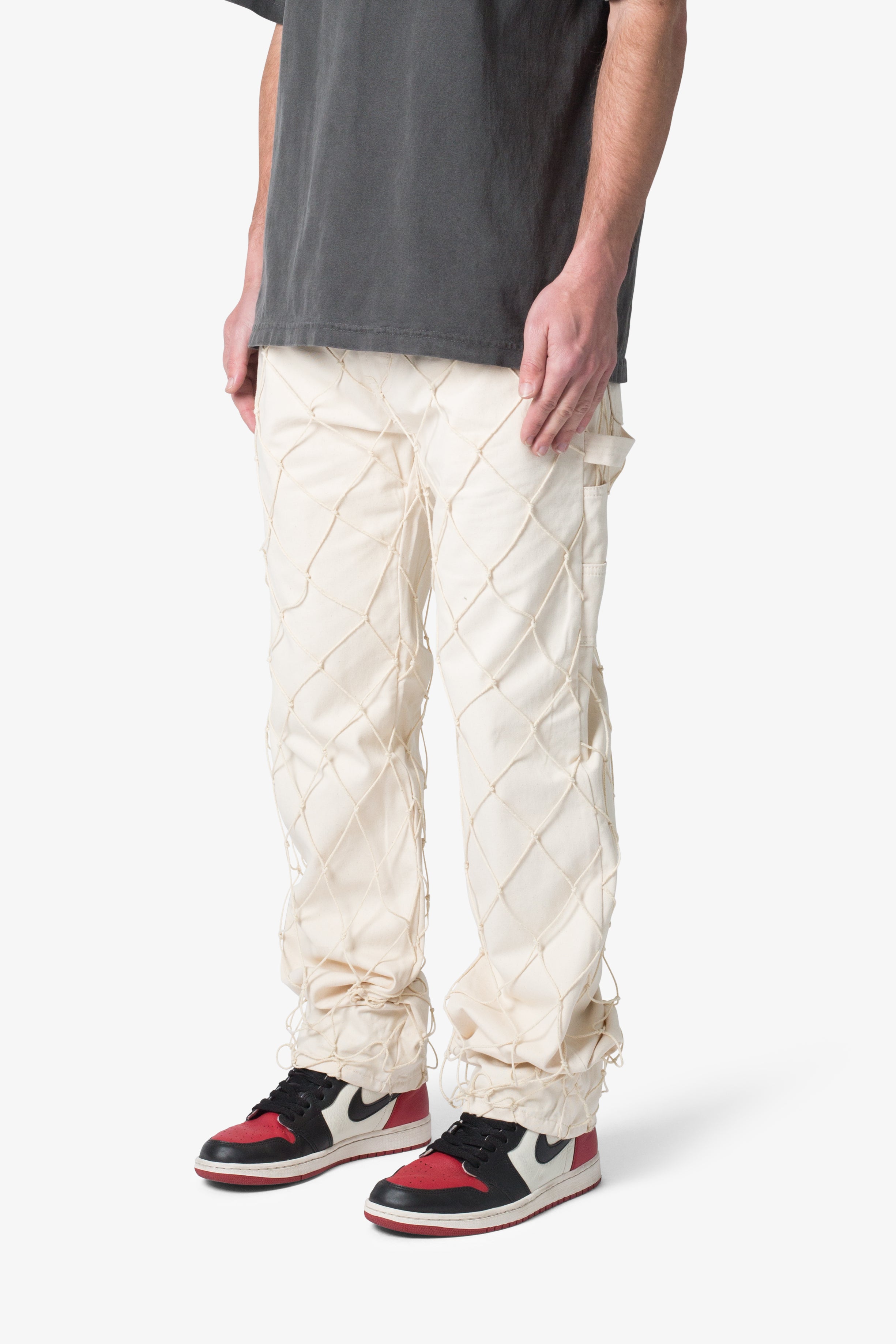 V623 Cargo Net Baggy Pants - Cream