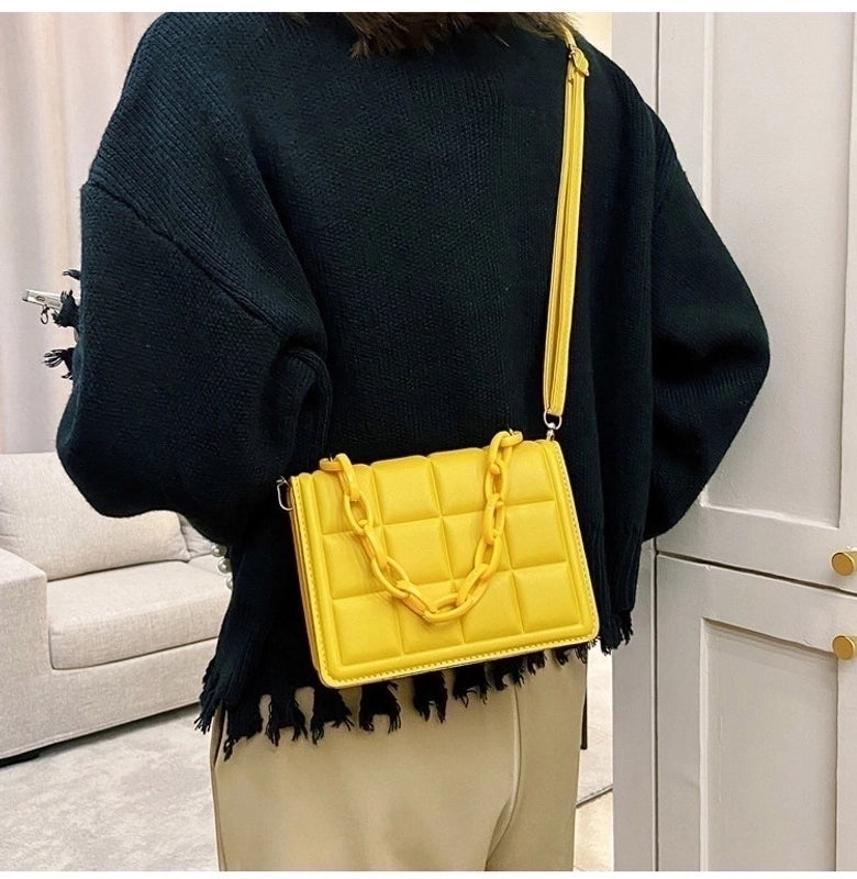 Women's Small Pu Leather Solid Color Streetwear Chain Square Magnetic Buckle Crossbody Bag