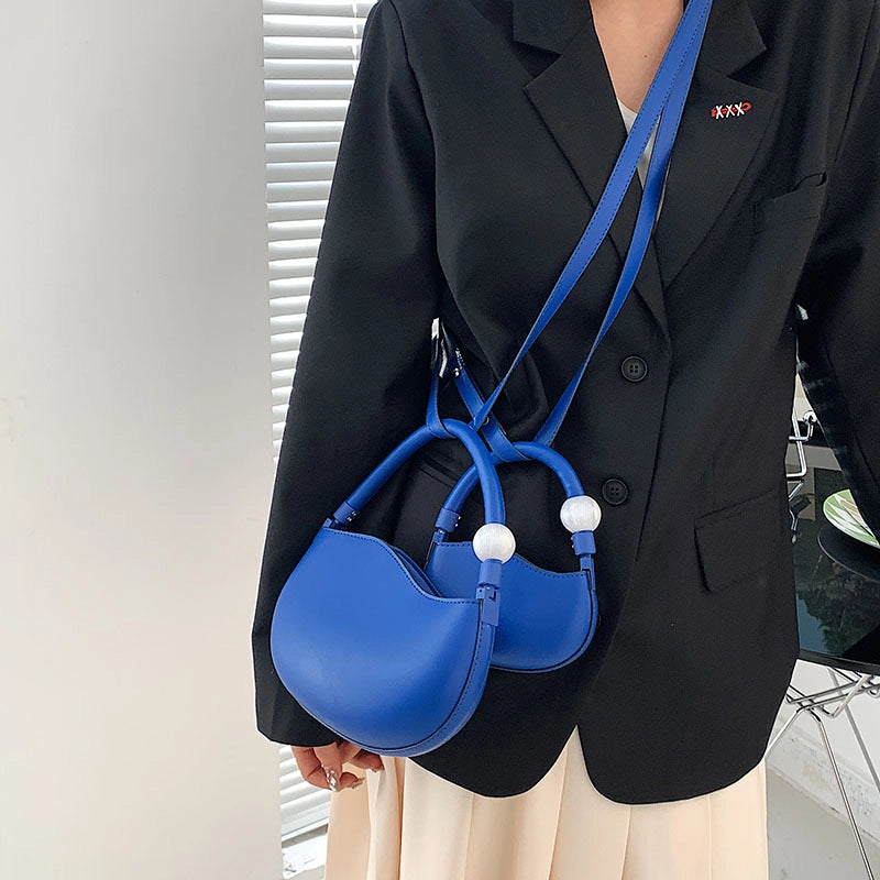 Unisex Medium Pu Leather Solid Color Vintage Style Streetwear Dumpling Shape Zipper Crossbody Bag