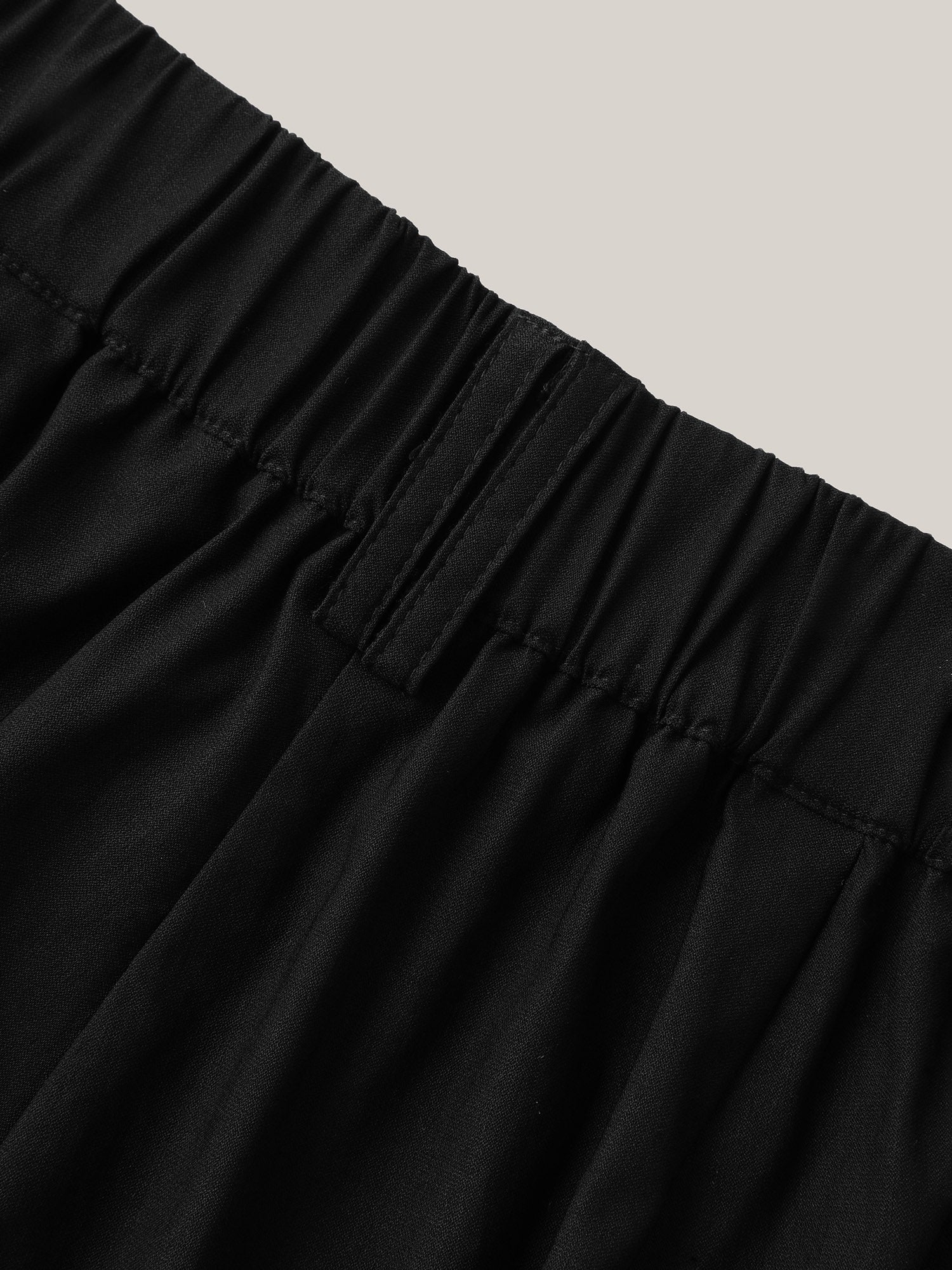 Rubber Waist Zipper Pockets Shorts