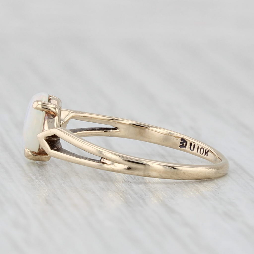 Opal Cabochon Solitaire Ring 10k Yellow Gold Size 5.75