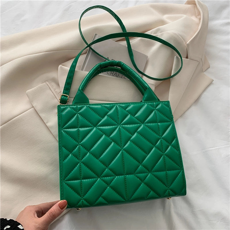 Women's Pu Leather Solid Color Classic Style Sewing Thread Square Zipper Crossbody Bag