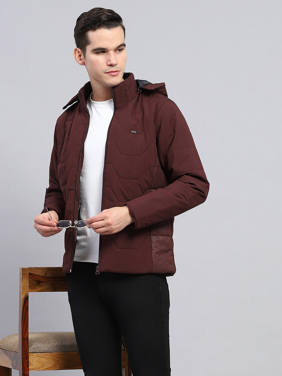 Men Maroon Solid Detachable Hood Full Sleeve Jacket