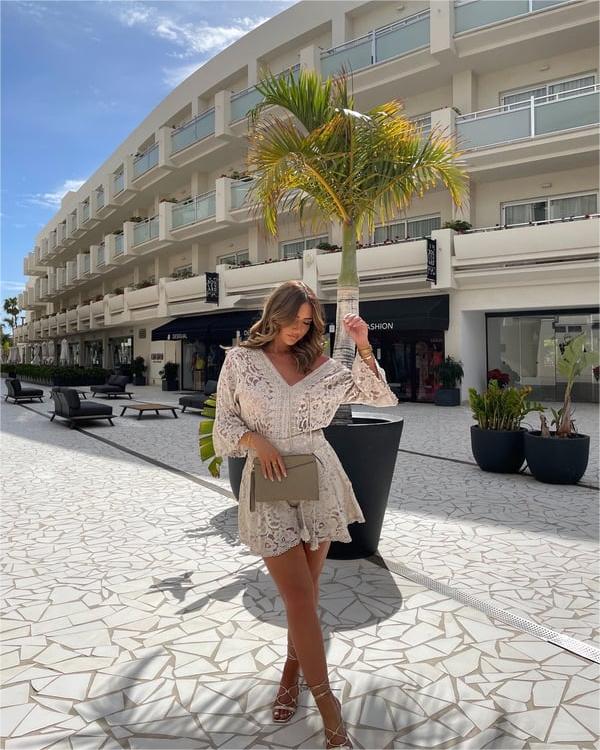 🌸 Limited time hot promotion | Casual cropped V-neck lace set