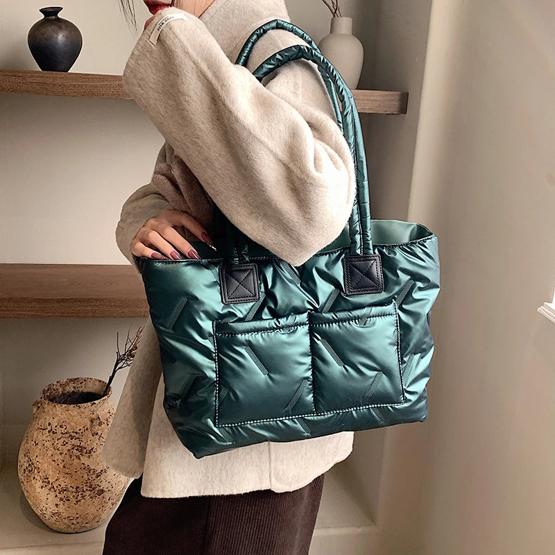 Women's Nylon Solid Color Vacation Streetwear Sewing Thread Square Zipper Tote Bag