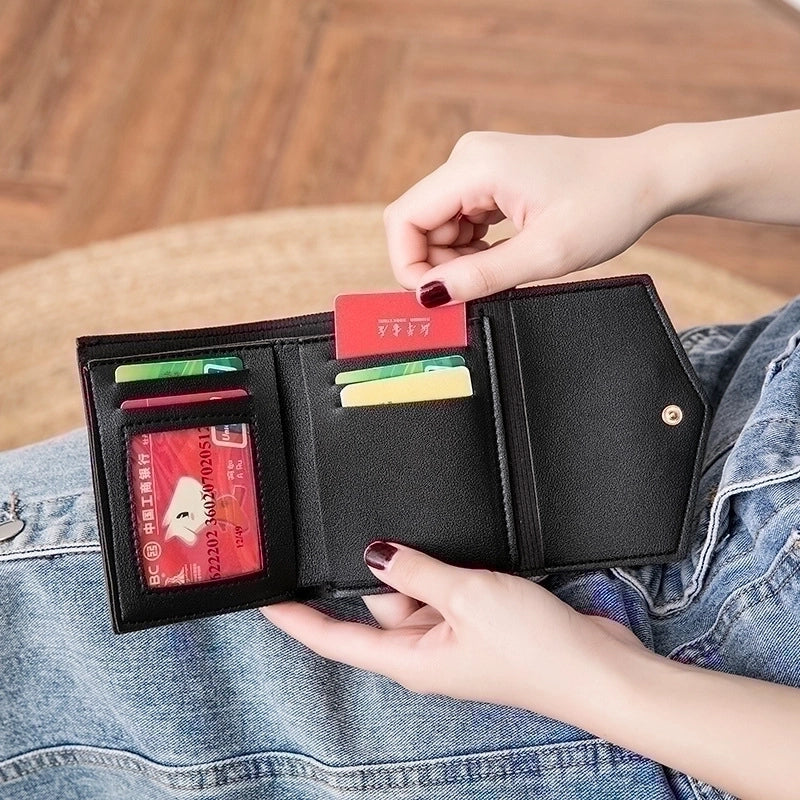 Women's Heart Shape Pu Leather Magnetic Buckle Wallets