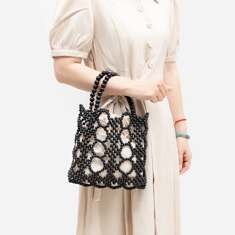 Women's Medium Summer Maple Solid Color Vacation String Straw Bag