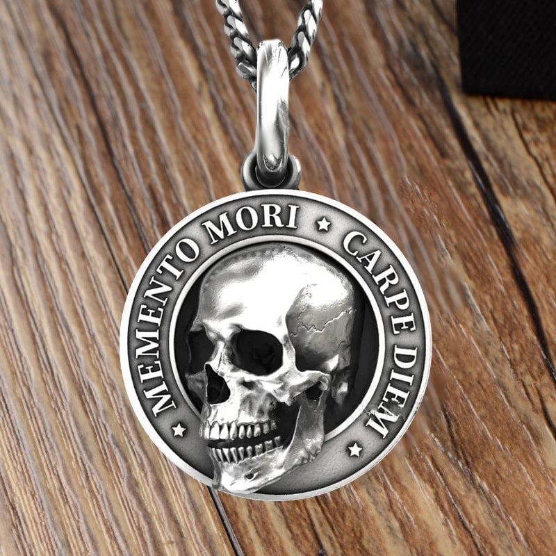 🔥 Memento Mori Skull Pendant