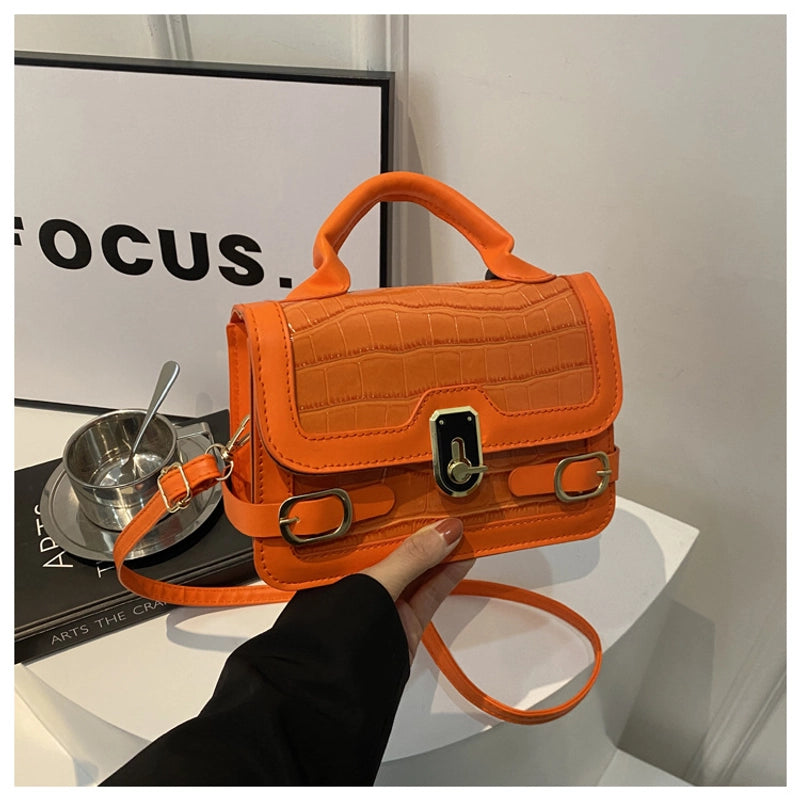 Women's Medium Pu Leather Solid Color Streetwear Square Magnetic Buckle Crossbody Bag