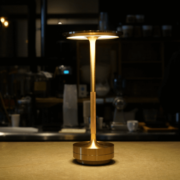 Cordless metal table lamp - dimmable and rechargeable desk lamp