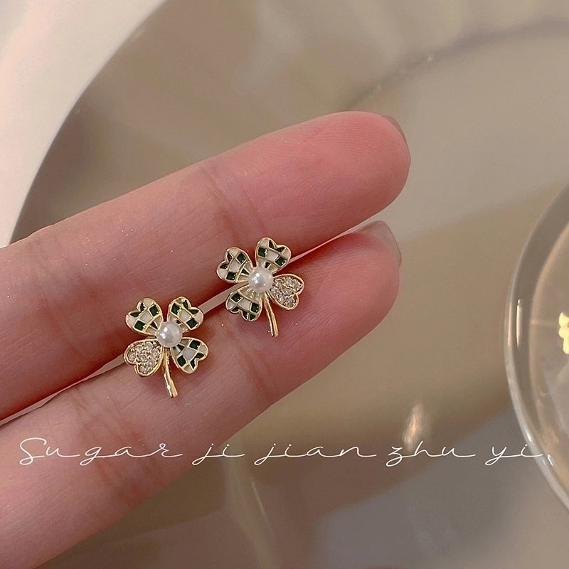 Fashion Geometric Alloy Plating Artificial Pearls Women's Earrings 1 Pair