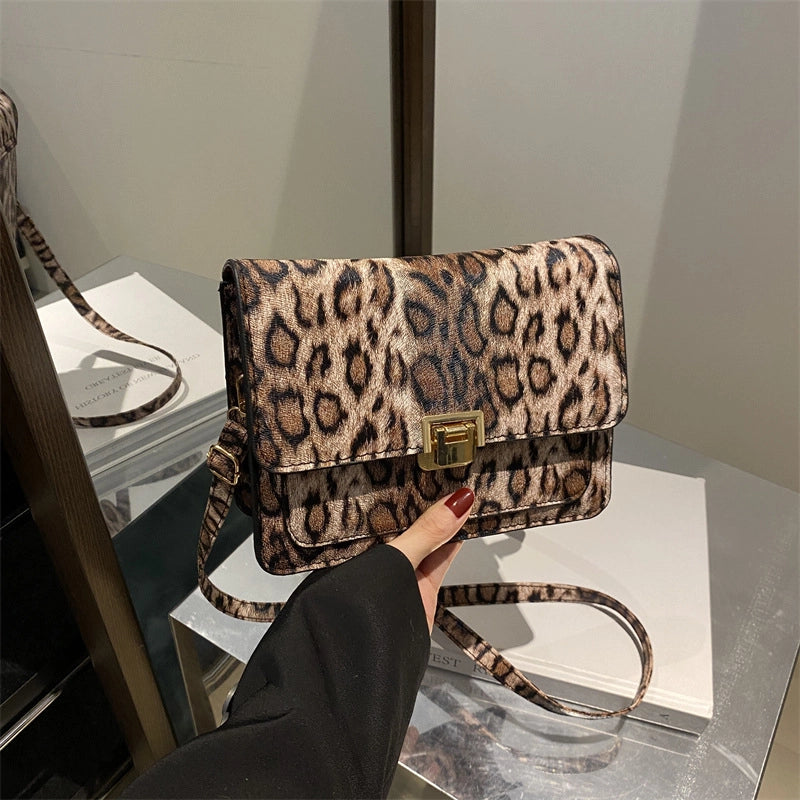 Women's Medium Pu Leather Color Block Streetwear Square Flip Cover Shoulder Bag