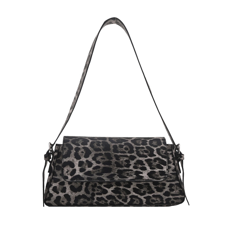 Women's Pu Leather Leopard Streetwear Square Magnetic Buckle Shoulder Bag