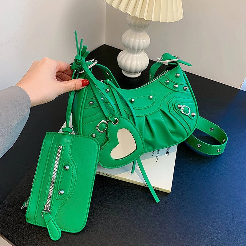 Women's Medium Autumn Pu Leather Heart Shape Solid Color Vintage Style Dumpling Shape Zipper Bag Sets