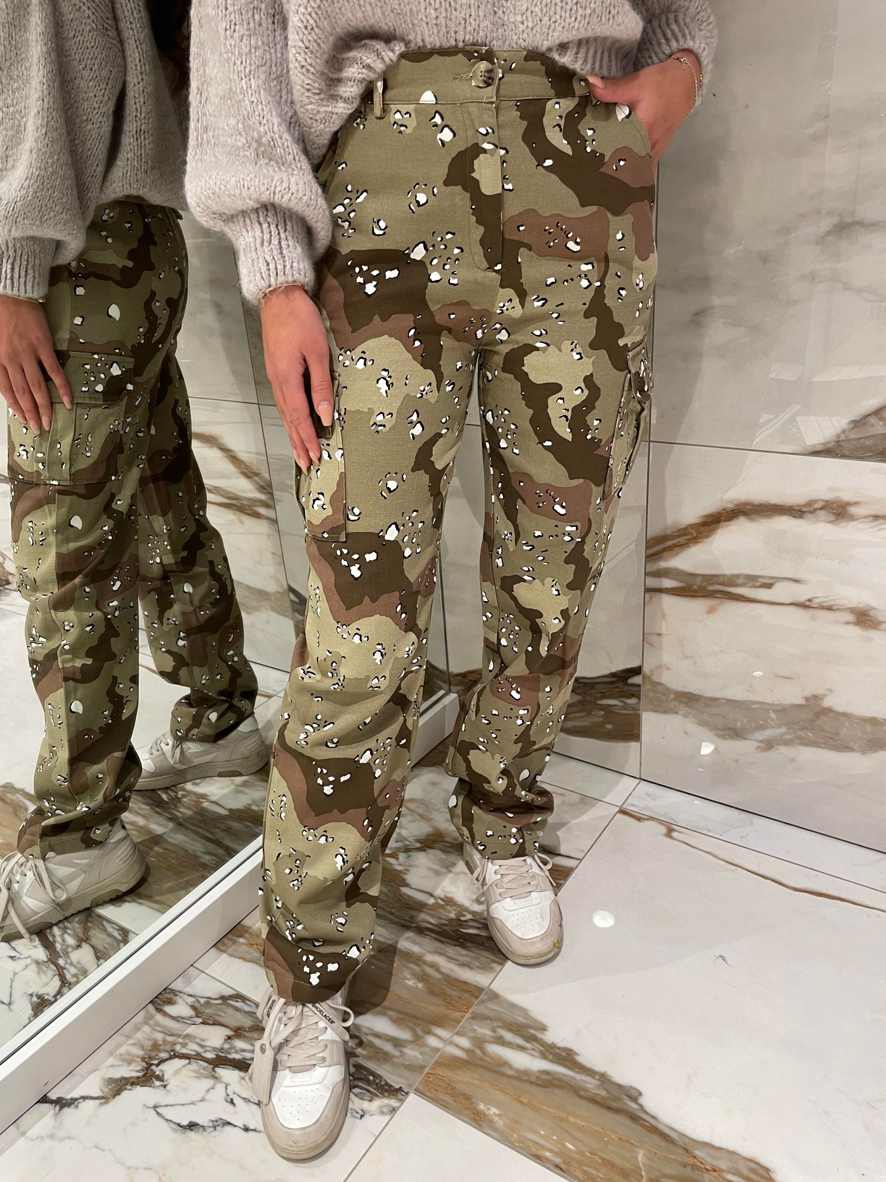 Lyvie Camouflage Pants