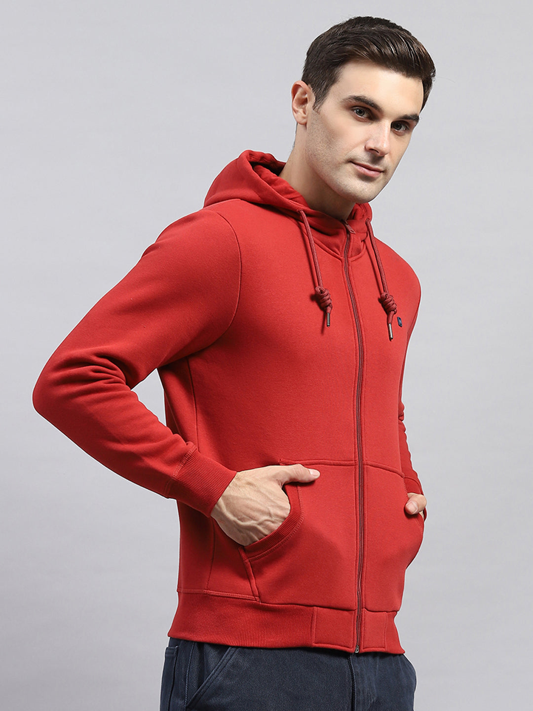 Men Maroon Solid Hooded Full Sleeve Sweatshirt