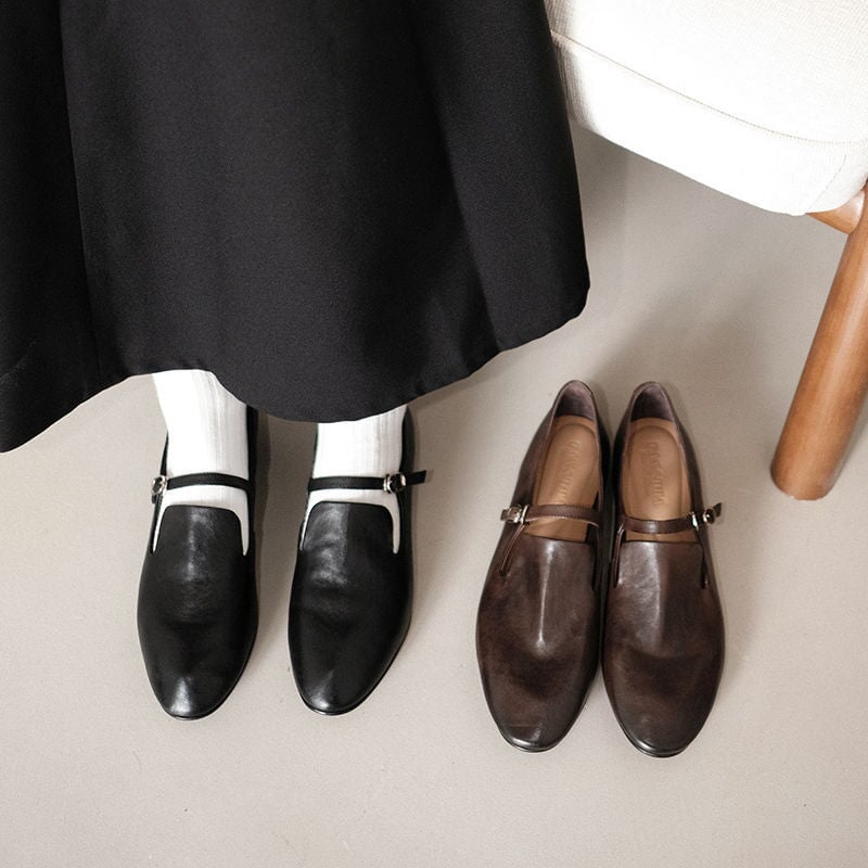 Retro Style Horse Leather Handmade Flat Shoes Mary Janes Low Heel in Black/Brown