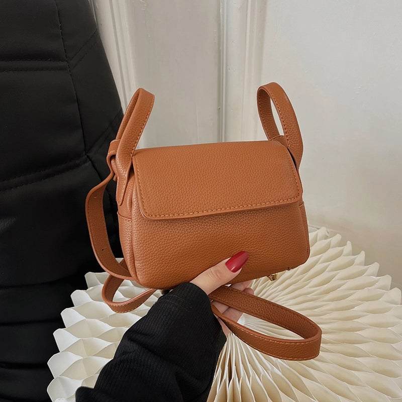 Women's All Seasons Pu Leather Solid Color Classic Style Sewing Thread Square Flip Cover Square Bag