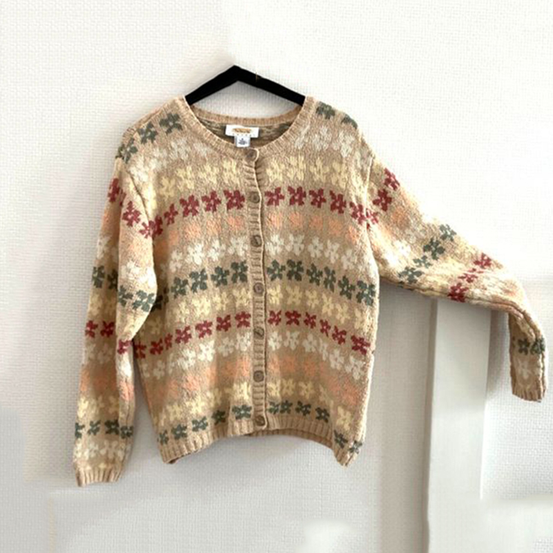 Vintage Floral Art Jacquard Comfy Button Down Sweater